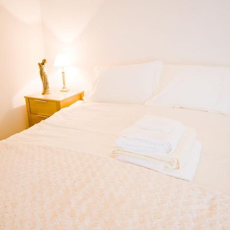 Riverside Apartments ويك المظهر الخارجي الصورة